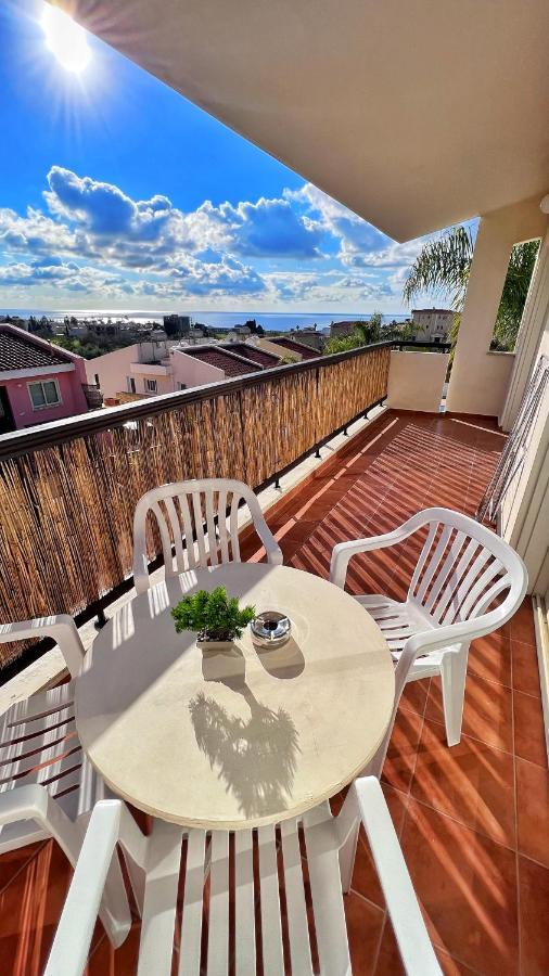 Melanos Sea View Apartment Paphos Exterior foto